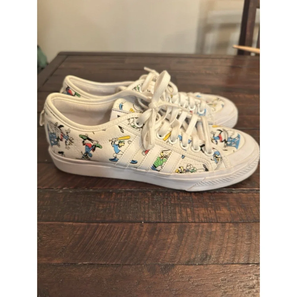 Adidas Disney x Nizza Sport Goofy Pack - White. Size 9.5 Men/ 11 W